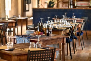 restaurant set